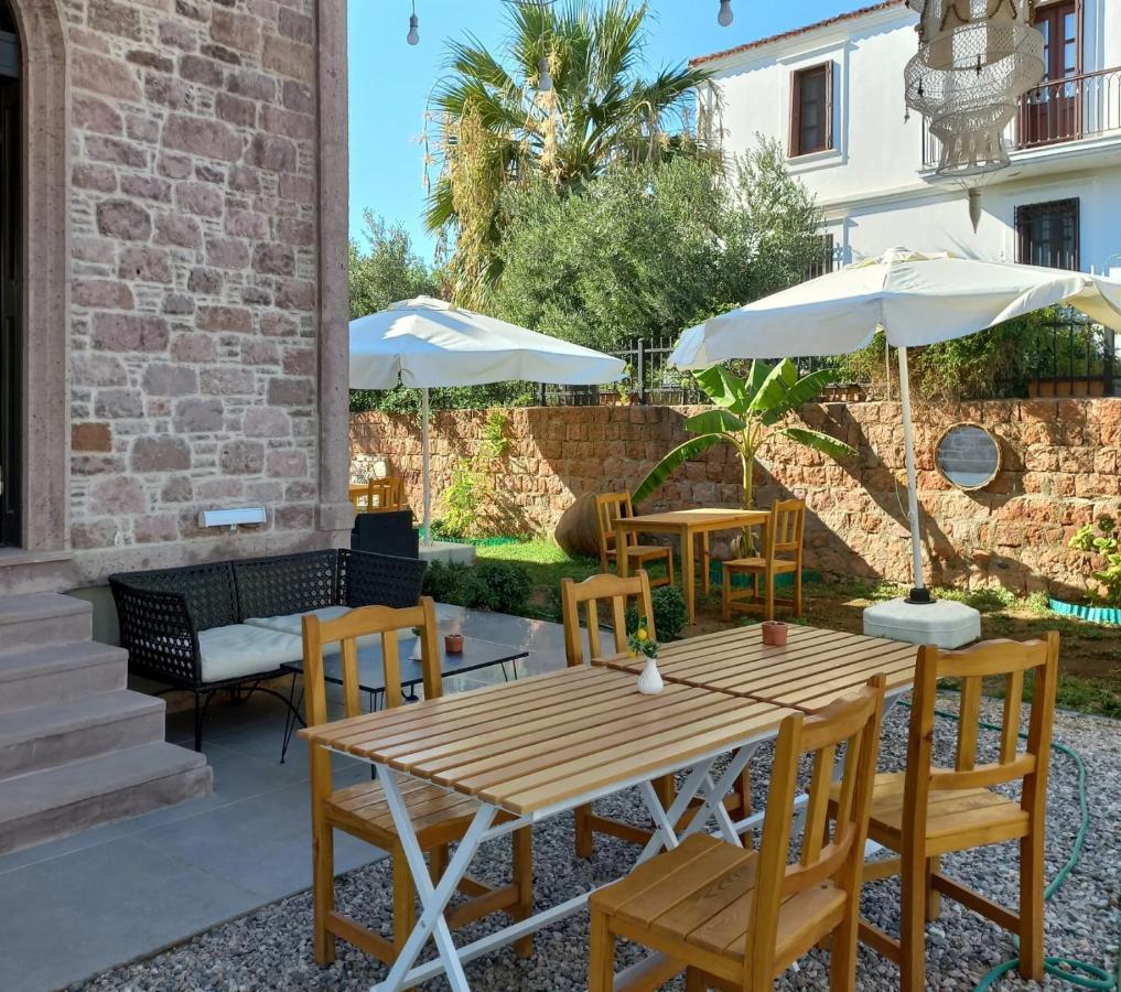 Hotel Zarbali Cunda Ayvalı Esterno foto